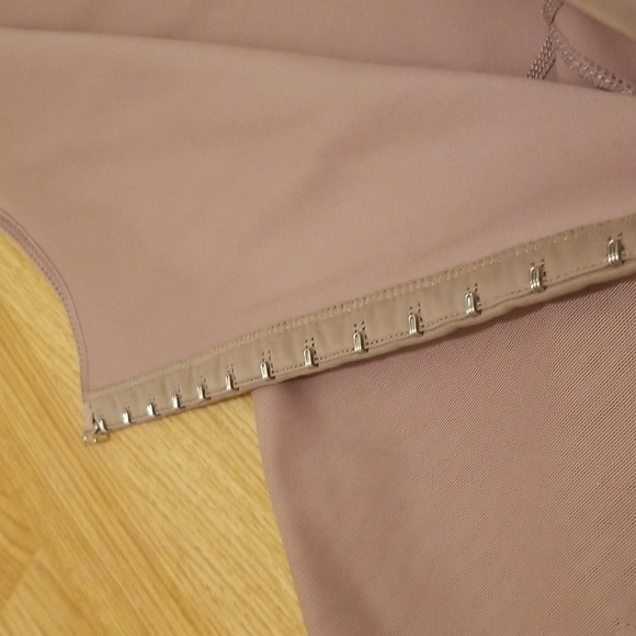 Ann Slim "The Original" Mid-Length Shapewear Size 44 - Picture 6 of 16